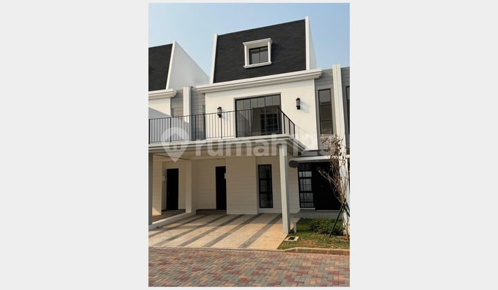 Sewa Rumah Mewah & Modern di Cluster Maison De Wisteria - Unit Attic dengan Sky Balcony! (011)