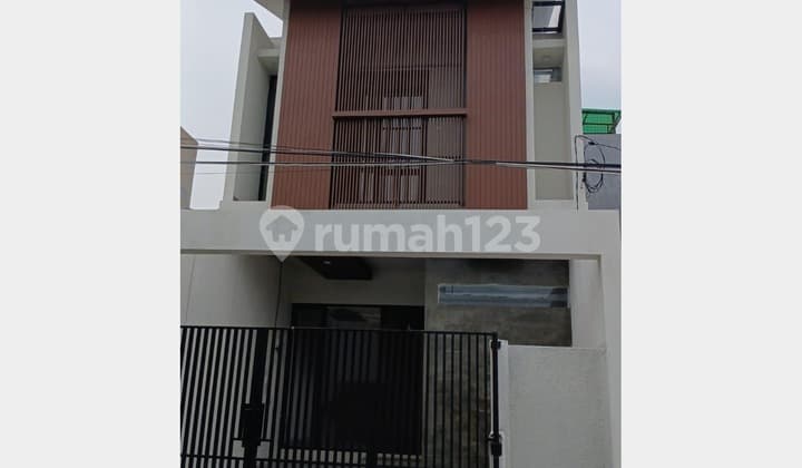 Sell Minimalist House Near Pakuwon City