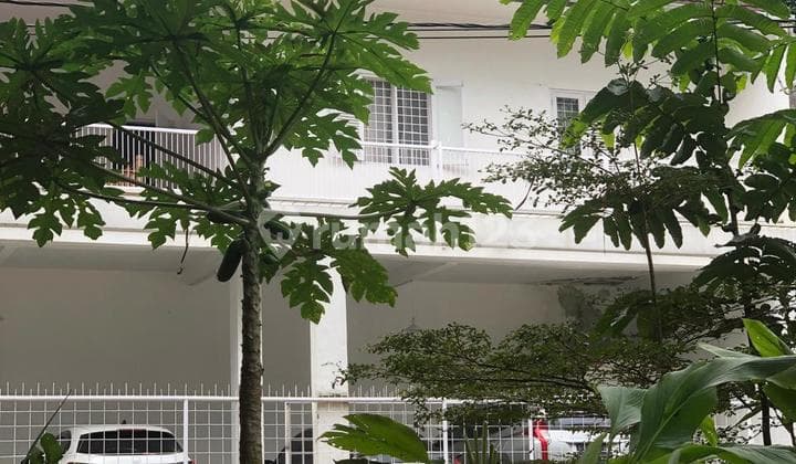 Rumah Villa Cantik Aesthetic SHM di Dago