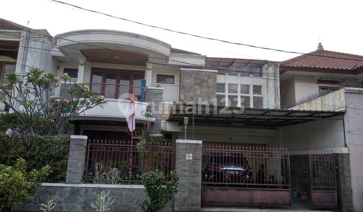 Nice Semi-Furnished Luxury House SHM Batununggal, Bandung