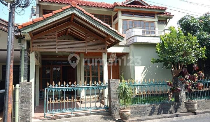 Rumah 2,5 Lantai SHM, di Antapani Tengah
