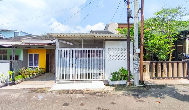 1-Story House in Bogor, Near Hospital and Mall Access, Ready to Occupy, Eligible for KPR J43458