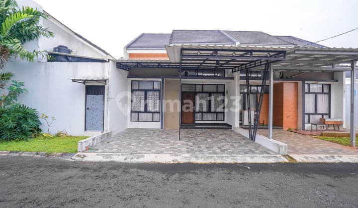 Rumah Siap Huni 8 Menit ke The Park Mall Sawangan Dibantu KPR J35471