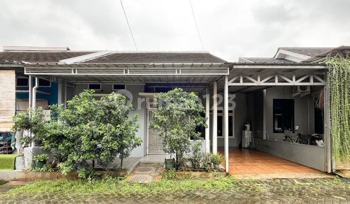 Rumah SHM Strategis Dekat Mitra Keluarga Cibubur Siap KPR J-34143