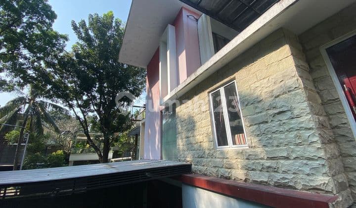 Rumah 2 LT Strategis 8 Menit ke Gerbang Tol Cibubur 2 Hadap Timur J47721