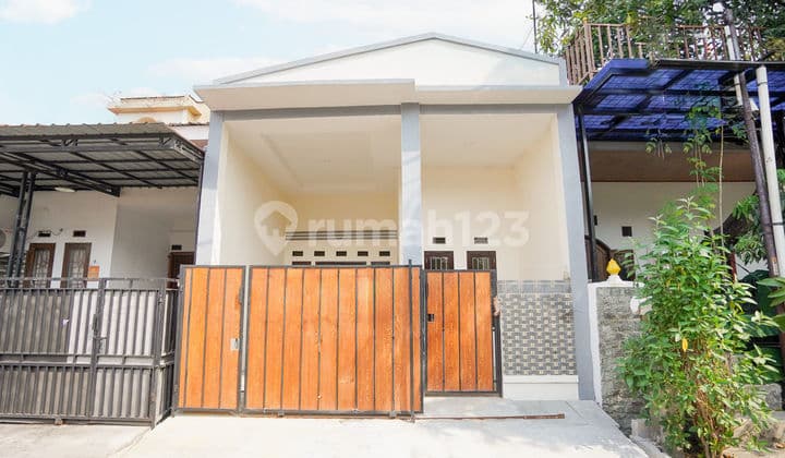 Rumah SHM Hadap Utara 15 menit ke RS. Taman Harapan Baru Dibantu KPR J-35803