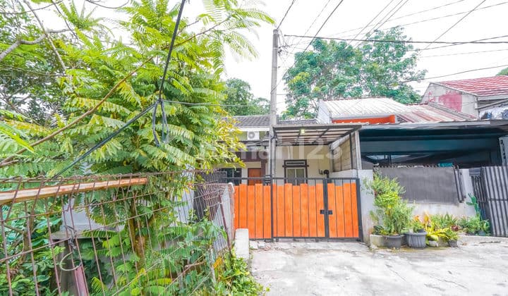 1-Story Minimalist House 15 Minutes to Brawijaya Hospital Sawangan, Eligible for Mortgage J35097