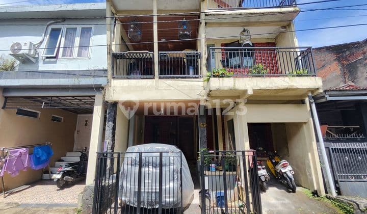 Rumah Terawat 15 Menit ke Pintu Tol Cibadak 2 SHM Hadap Timur J43744