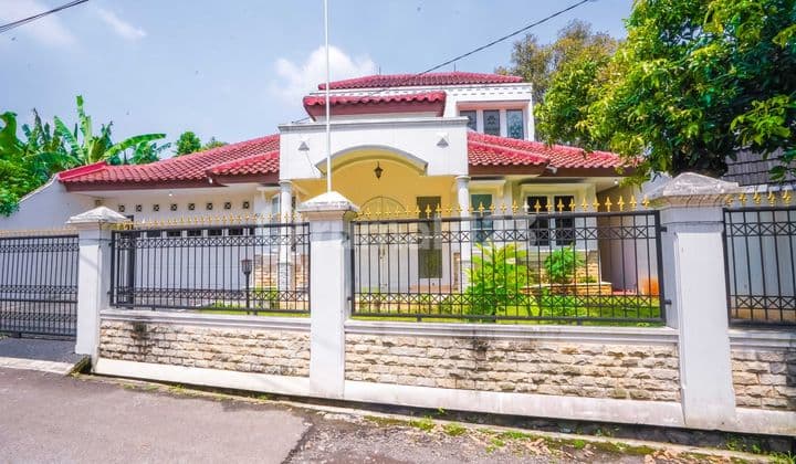 Rumah Luas Terawat 15 Menit ke Rsu Andhika Siap KPR Hadap Timur J45797