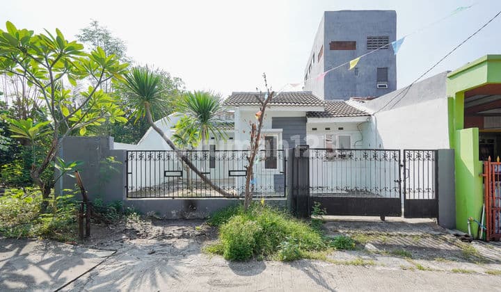 Rumah 10 menit ke Plaza Taman Harapan Baru SHM Dibantu KPR J-35101