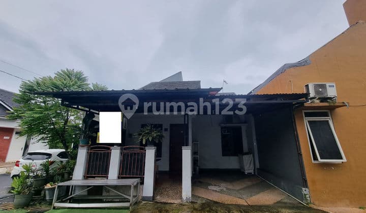 Rumah Hook 6 Menit ke Gerbang Tol Limo 1 Hadap Timur Siap Huni J43017