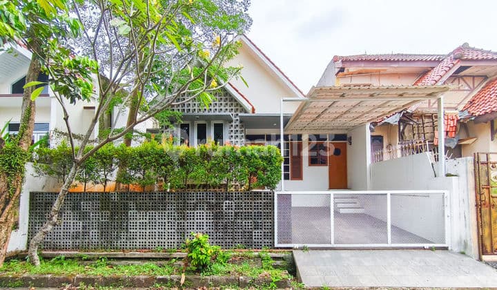 Rumah LT 144 Asri 9 Menit ke Gerbang Tol Cibadak 2 Hadap Timur J30737