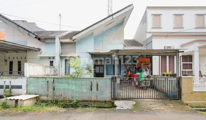 Rumah Hadap Timur 5 menit ke RS Citra Medika Depok SHM Dibantu KPR J-36330