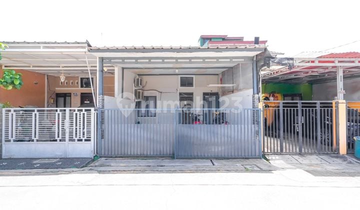 Rumah Siap Huni dekat Gerbang Tol Limo Utama Hadap Selatan J-37895