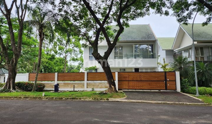 Rumah Hook Dengan Halaman Yg Luas Di Bukit Golf Hijau || 5,5 Milyar || Luas 495 Meter || Siap Huni || Rumah Sentul City