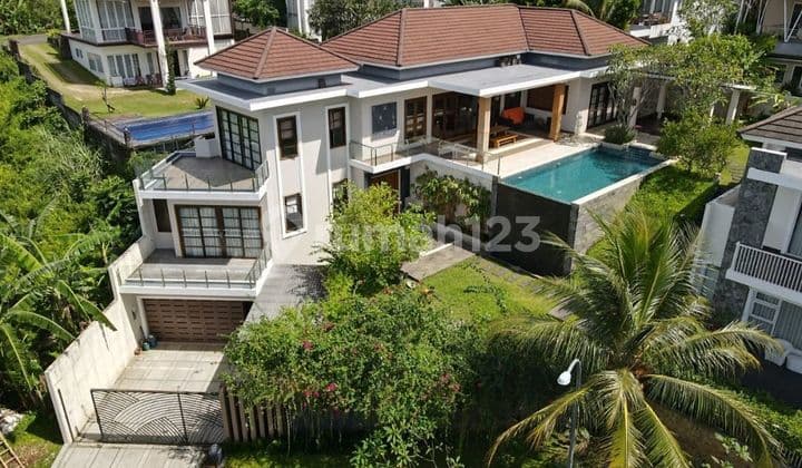 Rumah Villa Dengan Infinity Pool View Gunung Salak || Rumah Sentul City