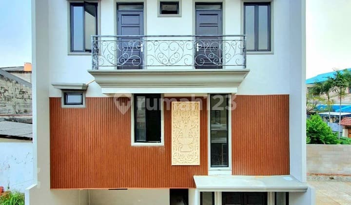 Rumah Baru Premium 3 Lantai + Rooftop di Dalam Cluster di Jagakarsa, Jakarta Selatan