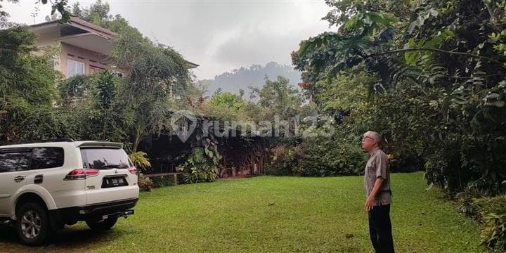 Villa di Lokasi Wisata Maribaya Lembang Bandung