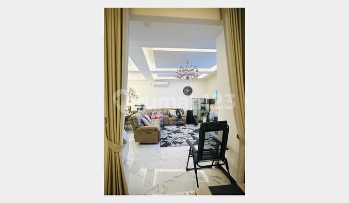 Turun Harga Drastis Jual Rumah Mewah 2 Lantai Full Furnished di Cluster Shinano, Jakarta Garden City, Cakung 034