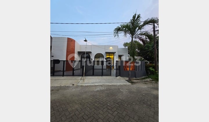 Dijual Rumah Mewah Minimalis di Graha Harapan - Luas & Siap Huni, Mustikajaya, Bekasi 018