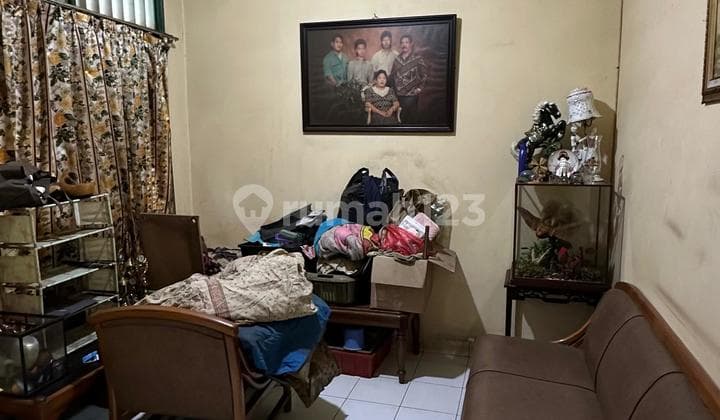 Dijual Cepat Rumah 2 Lantai Luas 200 m2 Di Perumahan Metland Menteng, Cakung 011