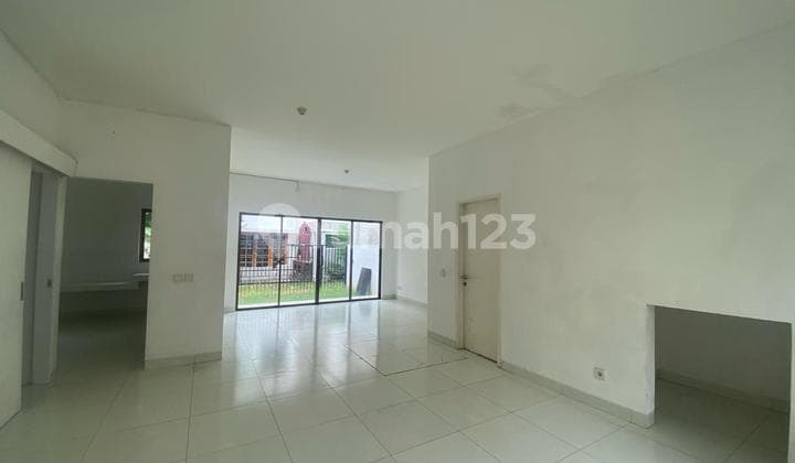 Loss Sale! Luxury House in Cassia Cluster Jgc - Spacious, Strategic & Ready to Occupy (030 Co 007)