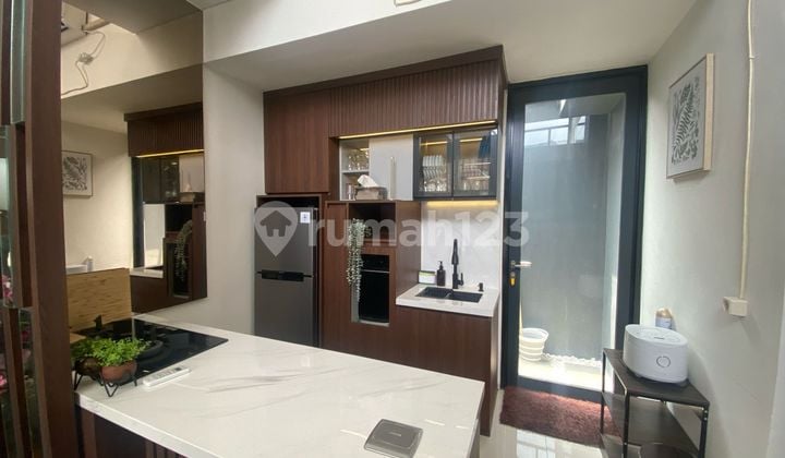RUMAH CANTIK MINIMALIS FULL FURNISHED, SIAP HUNI, TINGGAL BAWA KOPER DI CIKEAS BOGOR