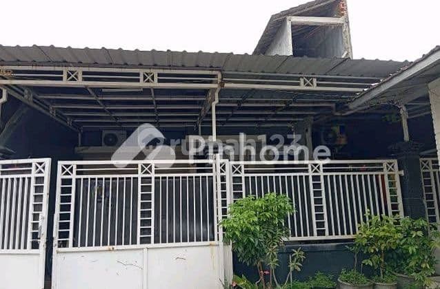 Rumah Desain Minimalis Harga Bawah Pasar Dekat Benowo, Surabaya