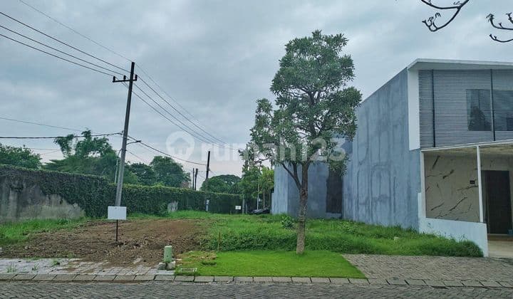 Tanah Kavling 112 m² Di Perumahan Dian Istana Moca Vrbana