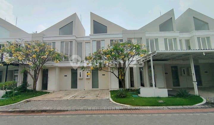 Sewa Rumah Semi Furnish Grand Pakuwon Surabaya Barat Murah