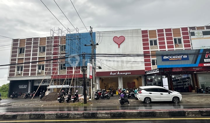 Rented Shop House 3 Floors on Jl Poros Maros Makassar (AL) Rented Shop House 3 Floors on Jl Poros Maros Makassar (AL)