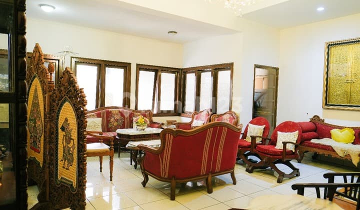 Dijual Rumah di Sayap Riau Bandung Cocok untuk Usaha