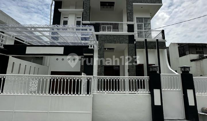 Rumah Mewah Komplek Tasbih Ringroad Medan