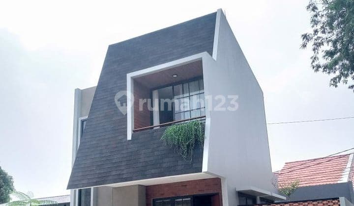 Rumah 2 Lantai Pinggir Jalan Utama Beji Harga Mulai 900 JTan