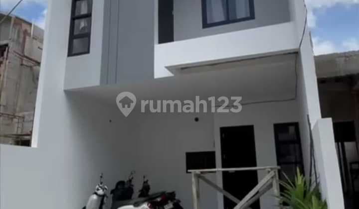 Kesempatan Miliki Rumah 2 Lantai di Condet Bebas Banjir
