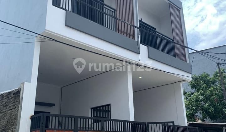 Di Jual Rumah Baru Furnish Cipondoh Makmur Siap Huni