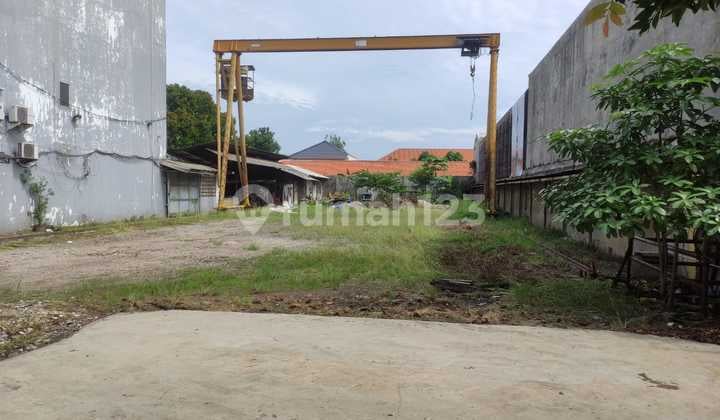 Di Jual Cepat Tanah Startegis 1.680.m2 Jl. Raya Cipondoh