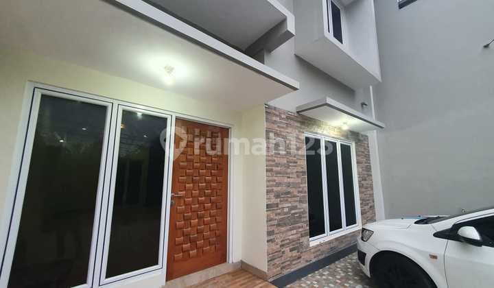 Di Jual Cepat Rumah Baru Strategis Pinggir Jalan Raya