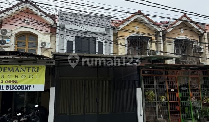 Di Jual Cepat Ruko Grand Poris Siap Huni