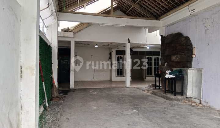 Flood-Free House in Cempaka Baru, Central Jakarta