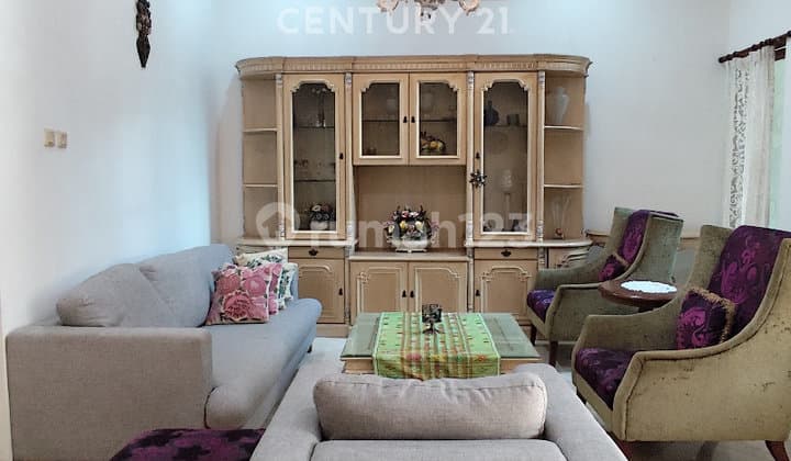 Disewakan Rumah Siap Huni di Lokasi Strategis Kelapa Gading
