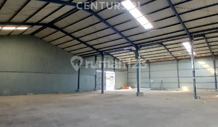 Ready-to-use Warehouse 1200 M2 in Cakung Penggilingan, East Jakarta