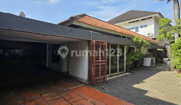 Rumah Lama Harga Hitung Tanah Saja di Dharmawangsa Kebayoran Baru Jaksel