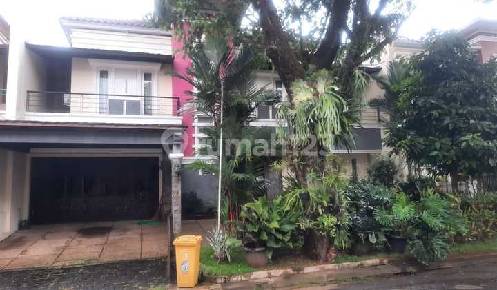 Rumah 2 Lantai Bagus SHM di Raffles Cibubur