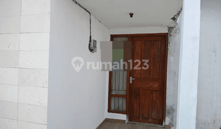 Rumah Strategis Perumahan griya bumi