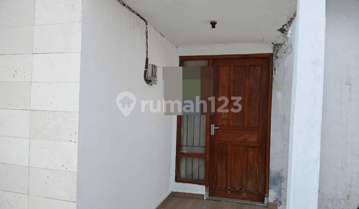 Rumah Strategis Perumahan griya bumi