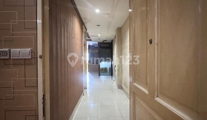 Ruko Komersil Di Pinggir Jalan Raya Serpong