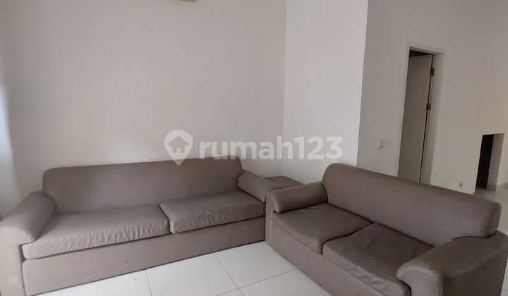 Dijual Nego Rumah 2 Lantai Semi Furnished Cluster Cassia, Cakung, Jakarta Timur, 030