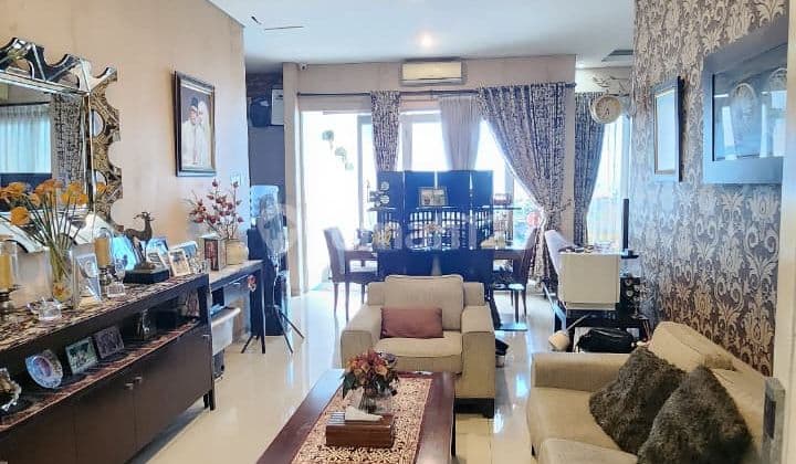 Dijual Cepat Rumah Siap Huni Full Furnish Cluster Regina, Cakung, Jakarta Timur, 032