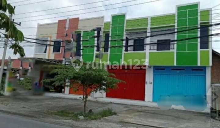 Ruko di Solo Baru, Solo